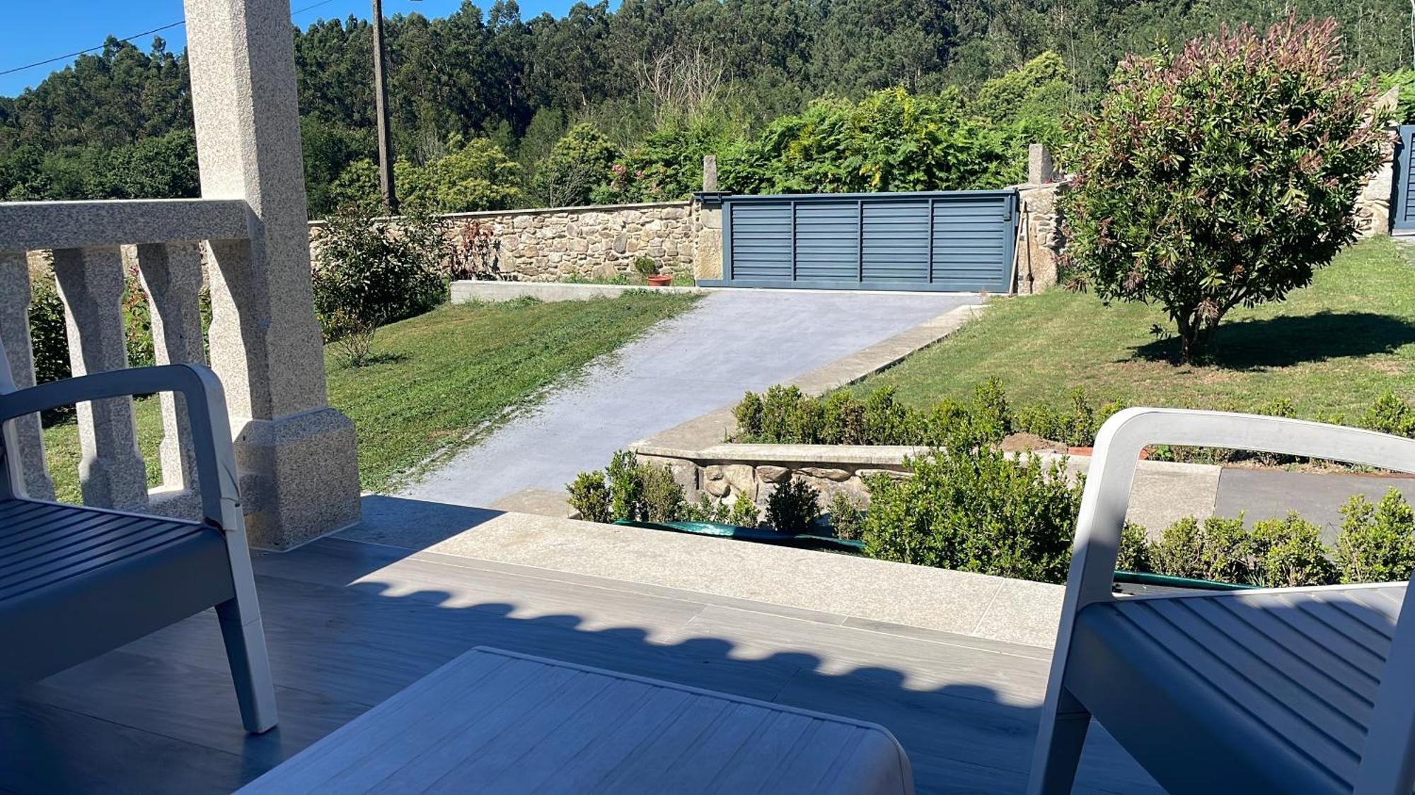 Casa Vanguardista En El Campo Cerca De Santiago Ποντεβέντρα Εξωτερικό φωτογραφία